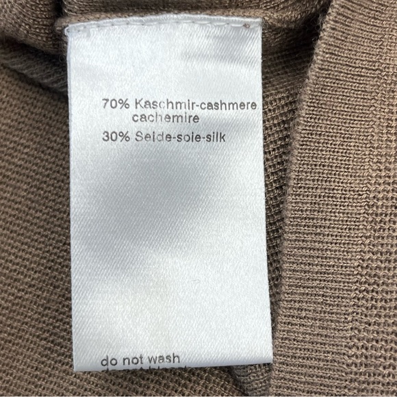 Akris V-Neck Cashmere Silk Sweater Top Shirt Womens Size 6 Light Brown Tan *FLAW - Picture 4 of 11
